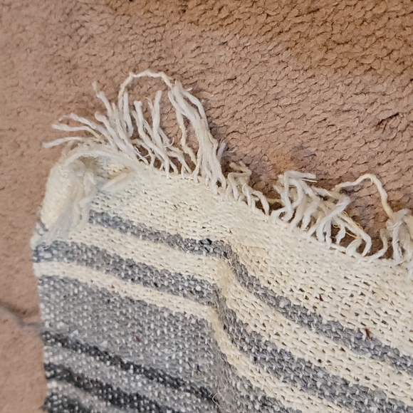 Rug - Picture 2 of 2